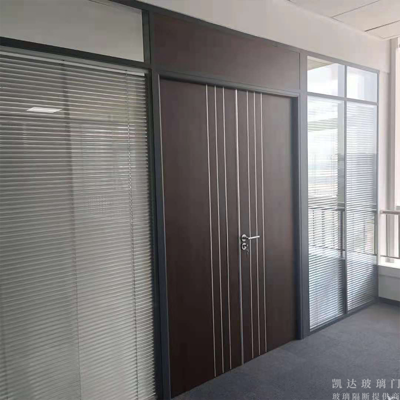 濟(jì)南玻璃隔斷為何受歡迎？