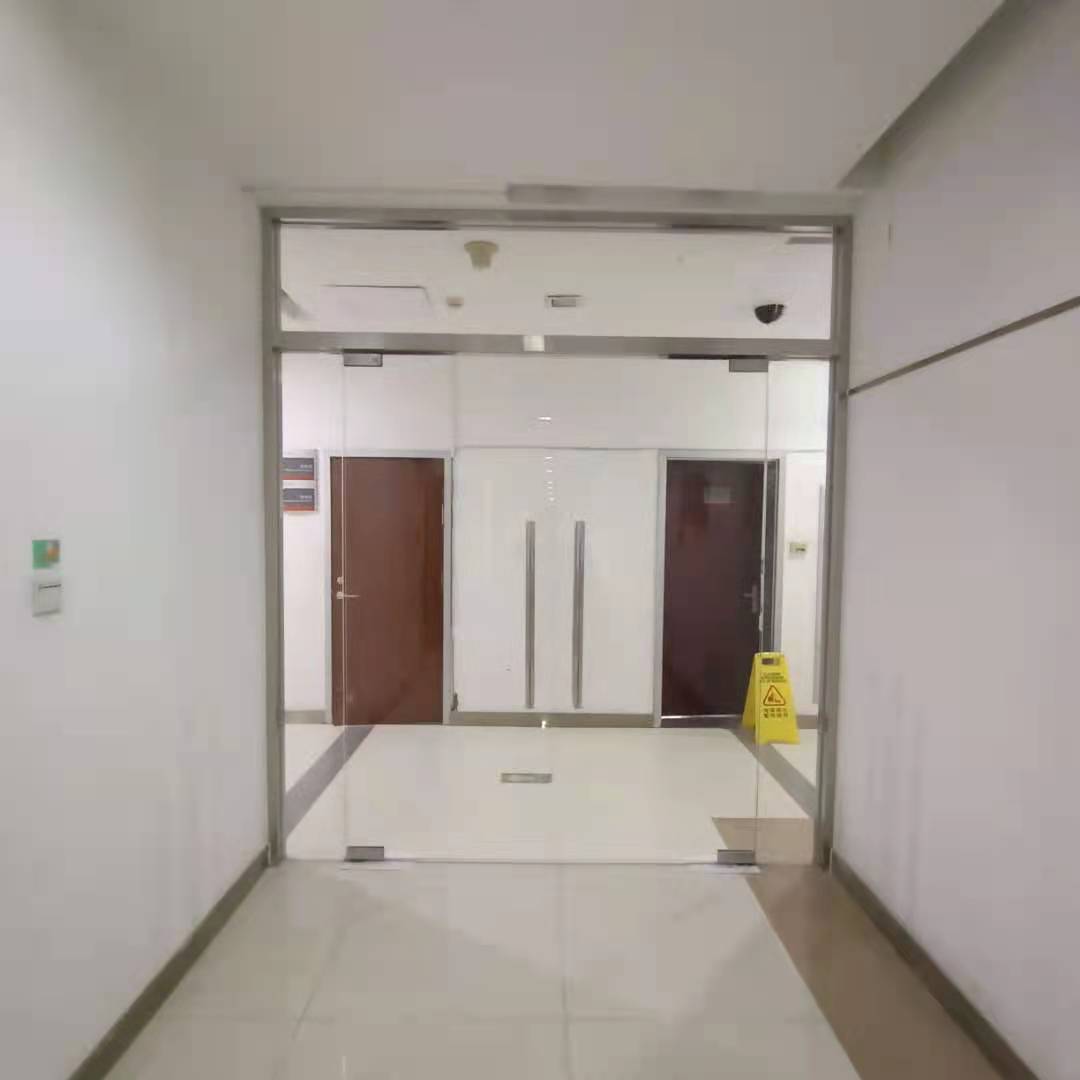 鋁合金門玻璃破了怎么換？